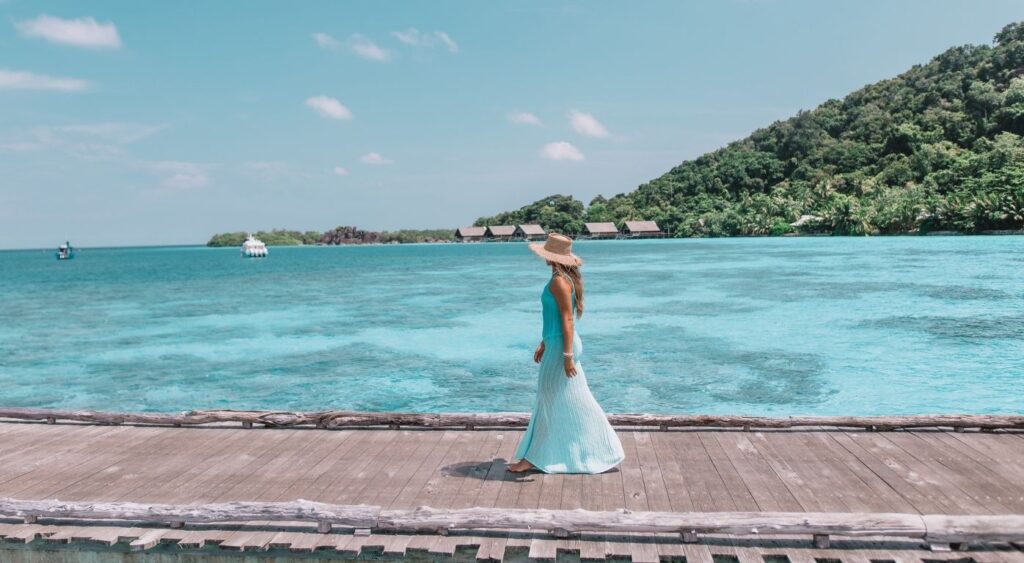 Barefoot luxury hotels - hotel - location