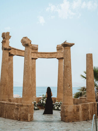 Where to stay in Sicily travel diary - Greek columns at Villa Igiea